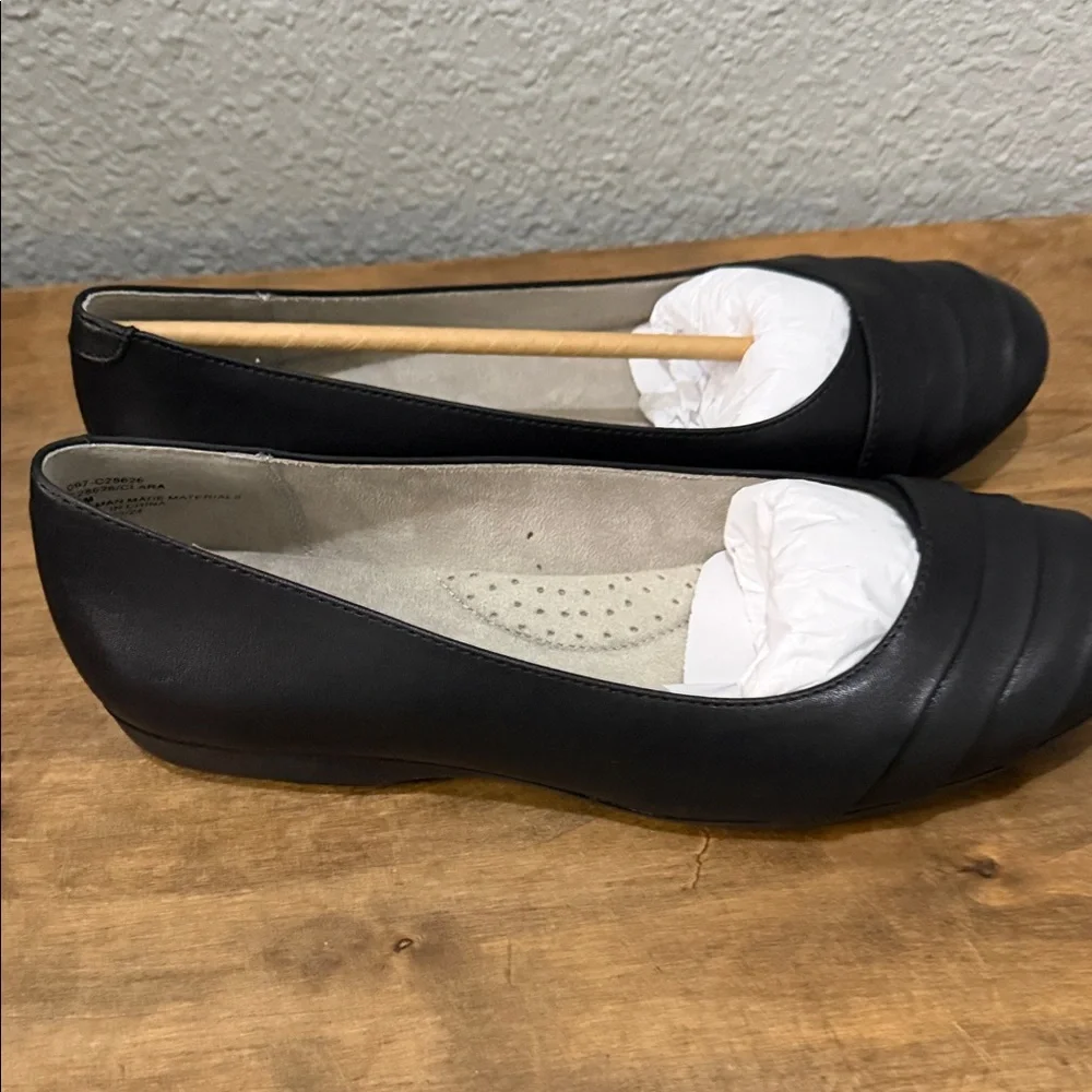 Cliffs by WHITE MOUNTAIN Black Women's Slip-On Ballet Flats size 10 - Picture 3 of 8